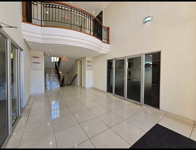 470M² OFFICE TO LET IN BRYANSTON